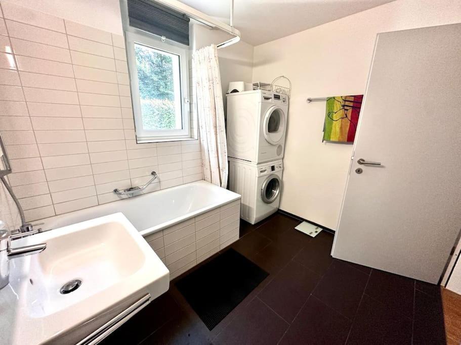 Moderne Wohnung Am Flughafen Opfikon-Glattbrugg Zewnętrze zdjęcie