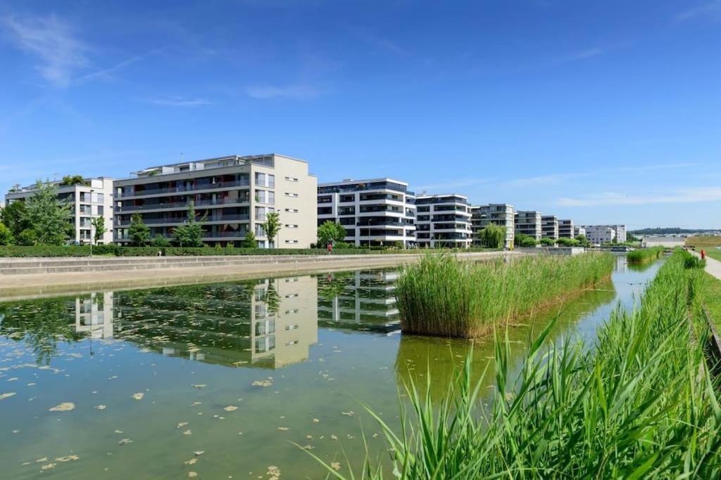 Moderne Wohnung Am Flughafen Opfikon-Glattbrugg Zewnętrze zdjęcie